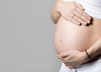 Fiziksel ve hormonal faktörler vajinal doğumu etkiliyor