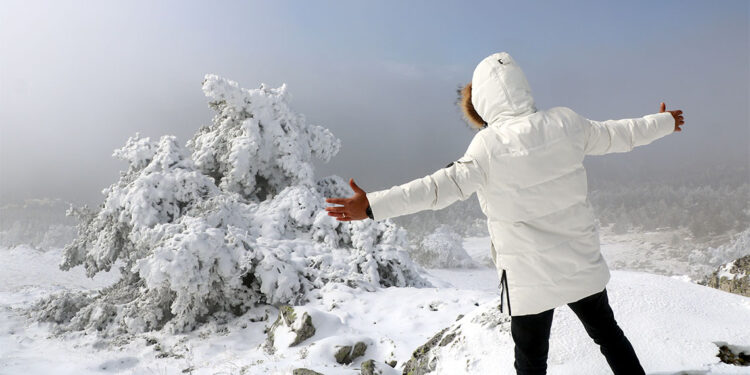 Köroğlu Dağları beyaz örtüyle kaplandı