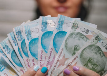 7 bin lirayı aşan ödemelere banka zorunluluğu