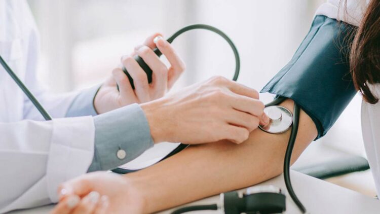 Kemik erimesi ve yüksek tansiyon paratiroid bezlerinden kaynaklanıyor olabilir