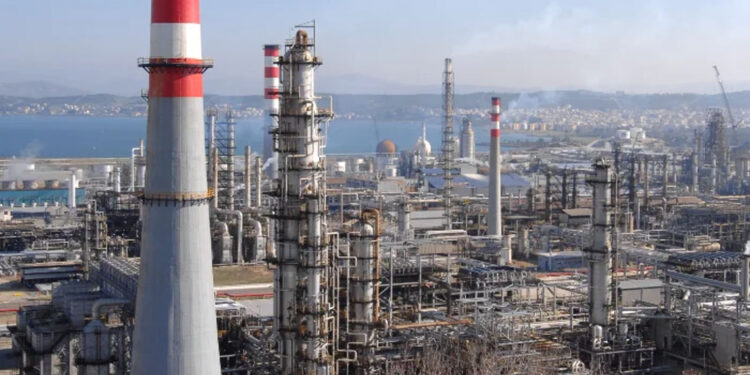 TÜPRAŞ İstanbul Havalimanı'na jet yakıtı satacak