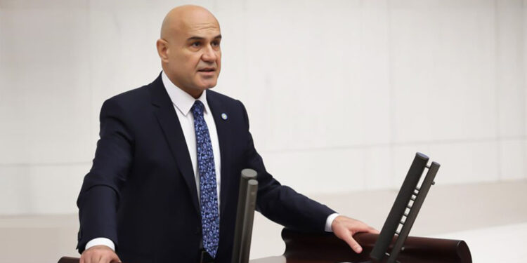 Terörden medet uman bütün çevrelere lanet olsun