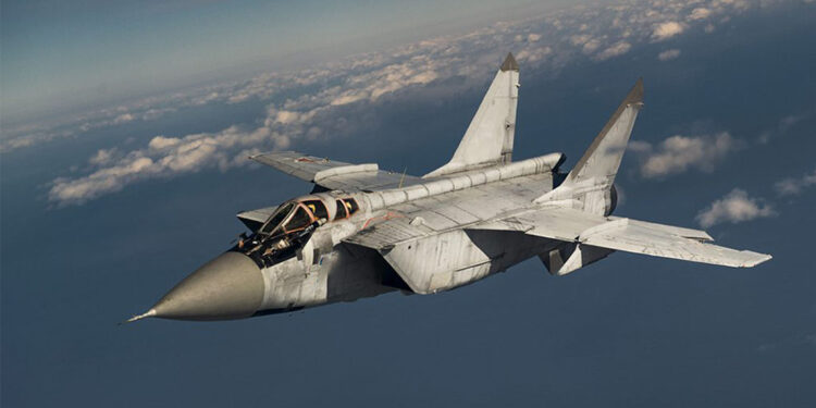 Düşen savaş uçağının kayıp 2 pilotu bulundu