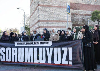 35 STK'dan Edirnekapı Surları önünde basın açıklaması
