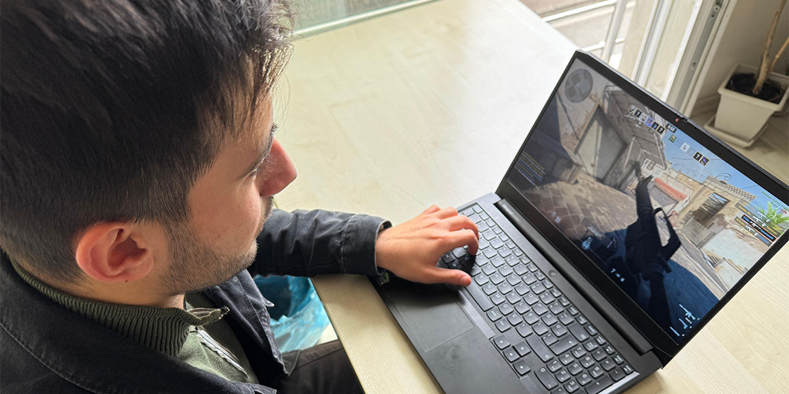 Ondokuz Mayıs Üniversitesi (OMÜ) Tıp Fakültesi Sosyal Pediatri Bilim Dalı Başkanı Dr. Öğr. Üyesi Tuğba Ayçiçek Dinçer, ergenlerde oyun bağımlılığına hakkında bilgiler verdi.