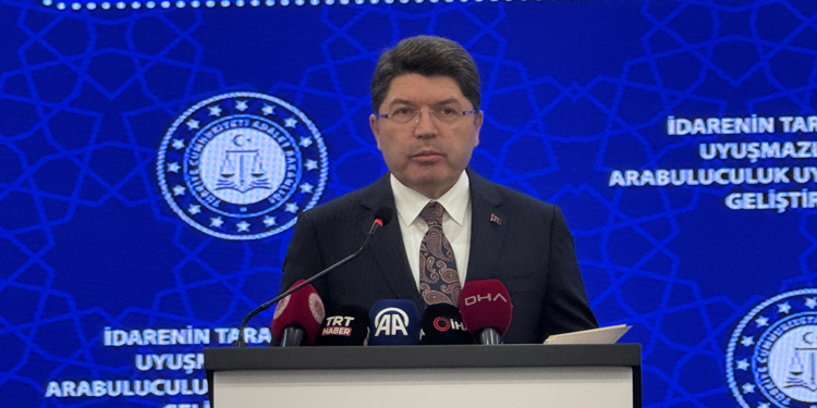 20 yıl kıdeme sahip hukukçular sınavsız ara bulucu olabilecek