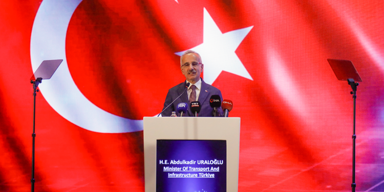 2025 sonunda 250 milyon hava yolu yolcusu öngörüyoruz