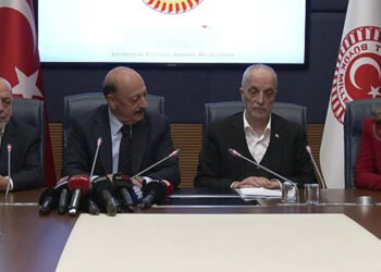 2 yıldır ülkede adalet mücadelesi veriyoruz