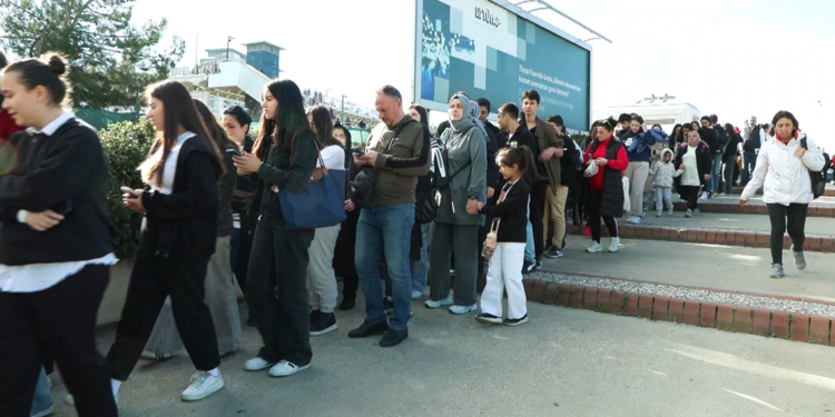41'inci TÜYAP Kitap Fuarı'na yoğun ilgi