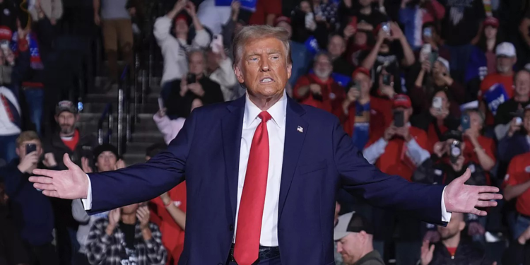 ABD'yi yeniden büyük yapacağız