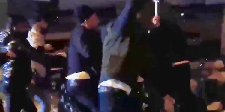 Ağrı'da 'servis ihalesi' kavgası: 6 yaralı