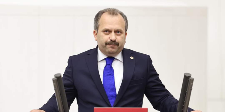 AK Parti Milletvekili Halil Uluay, kalp krizi geçirdi