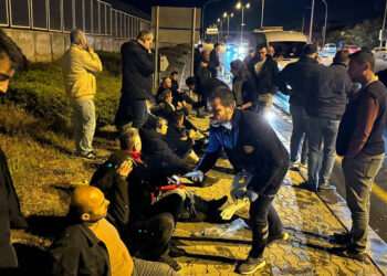 Ankara'da iki servis minibüsü çarpıştı; 21 yaralı