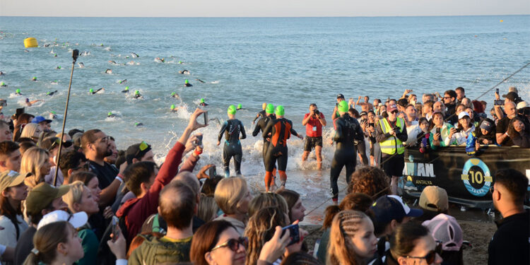 Ironman 70.3 Türkiye yarışları başladı
