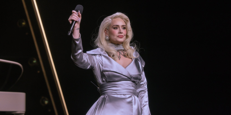 Adele'den sahnelere duygusal veda