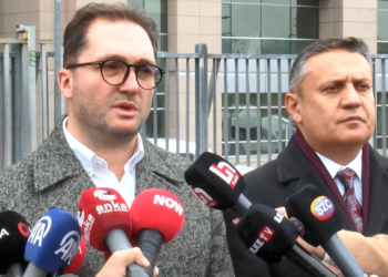 Ahmet Özer'in avukatları AYM’ye başvuracaklarını açıkladı