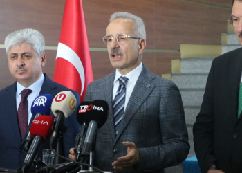 Akyazı ile Ankara arasına 6 şeritli otoyol inşa edeceğiz