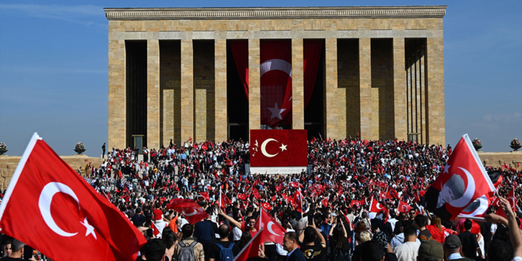 Anıtkabir'e 10 Kasım'da rekor ziyaretçi 