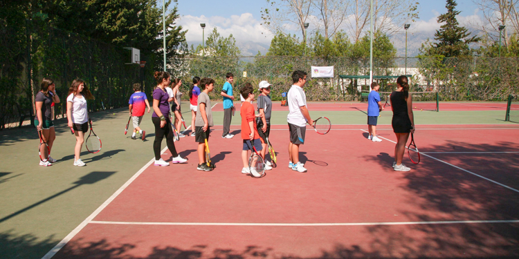 Antalya'daki otellerde ara tatil yoğunluğu yaşanıyor