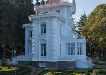 Atatürk Köşkü'ne ziyaretçi akını