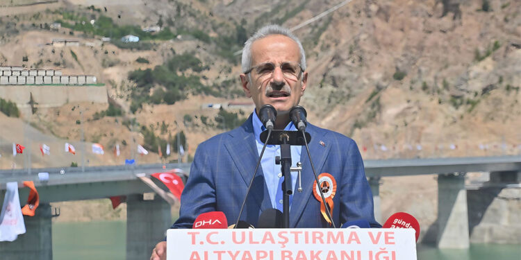 Yusufeli yollarından 2 yılda 929 bin araç geçti