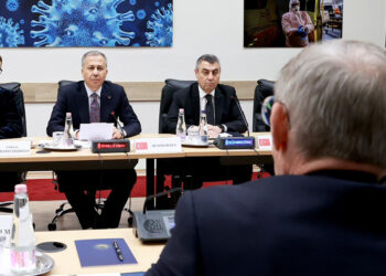 Bakan Yerlikaya, Macaristan İçişleri Bakanı Pinter ile bir araya geldi