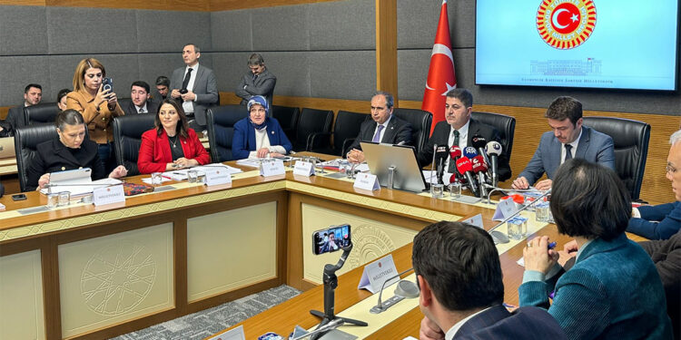 10 bebek dinlemeler yapılırken hayatını kaybetmiş