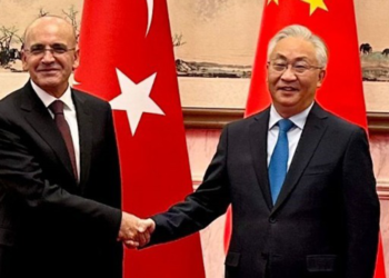 Bakan Şimşek, Çin Başbakan Yardımcısı ile bir araya geldi
