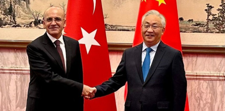 Bakan Şimşek, Çin Başbakan Yardımcısı ile bir araya geldi