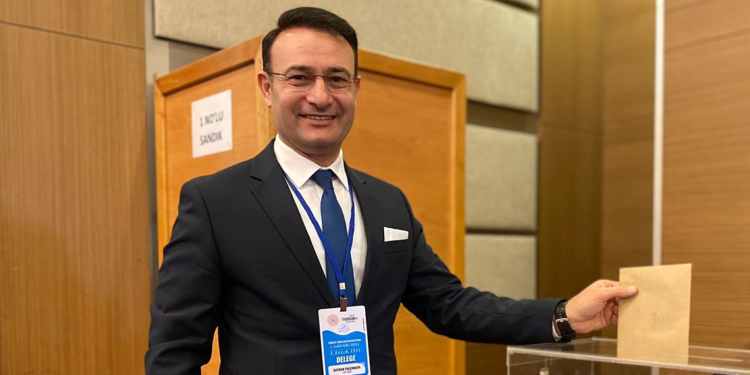 Bayram Yalçınkaya yeniden Türkiye Triatlon Federasyonu başkanı seçildi