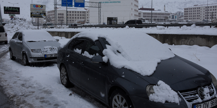 Bitlis'te 70 köy yolu ulaşıma kapandı