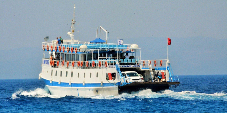 Bodrum'da feribot seferlerine 2 gün fırtına engeli