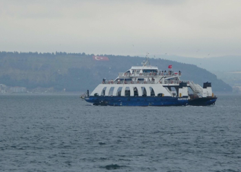 Bozcaada ve Gökçeada'da yarınki feribot seferleri iptal