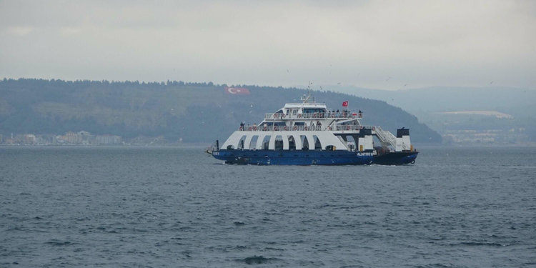 Bozcaada ve Gökçeada'da yarınki feribot seferleri iptal