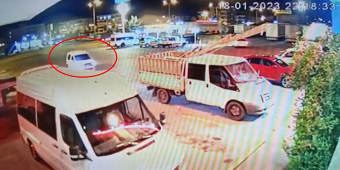 Mardin'de cipte 5 Iraklının öldürülmesi davasında tutuklu sanıklar Abdullah Kaplan ile Faris Akseven'e 5'er kez ağırlaştırılmış müebbet ile 16 yıl 6'şar ay hapis cezası verildi.