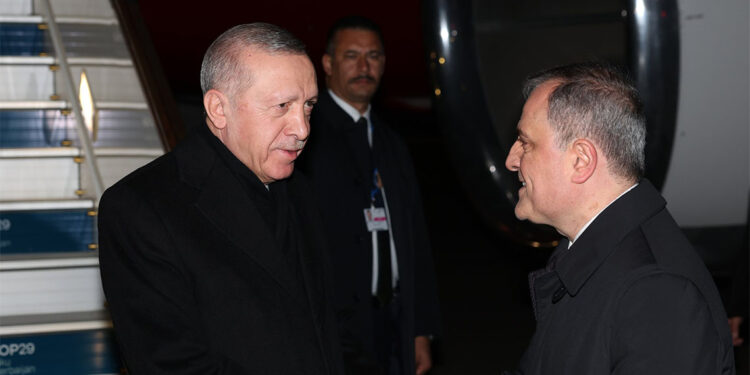 Cumhurbaşkanı Erdoğan Azerbaycan'ın başkenti Bakü'ye ulaştı