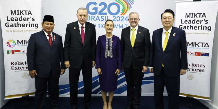 Cumhurbaşkanı Erdoğan, MIKTA liderleriyle bir araya geldi