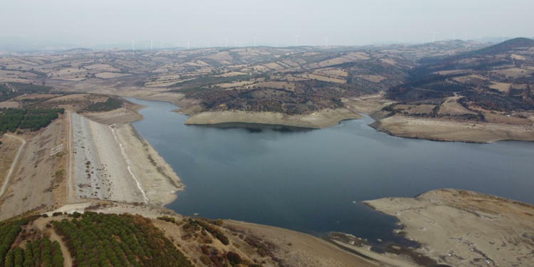 Çanakkale'deki Bayramiç Barajı'nda su seviyesi yüzde 10'lara düştü