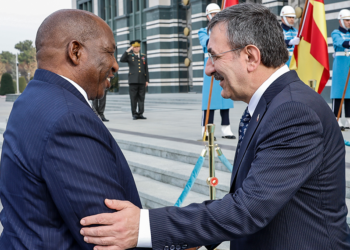 Cevdet Yılmaz, Lesotho Başbakanı Matekane ile görüştü