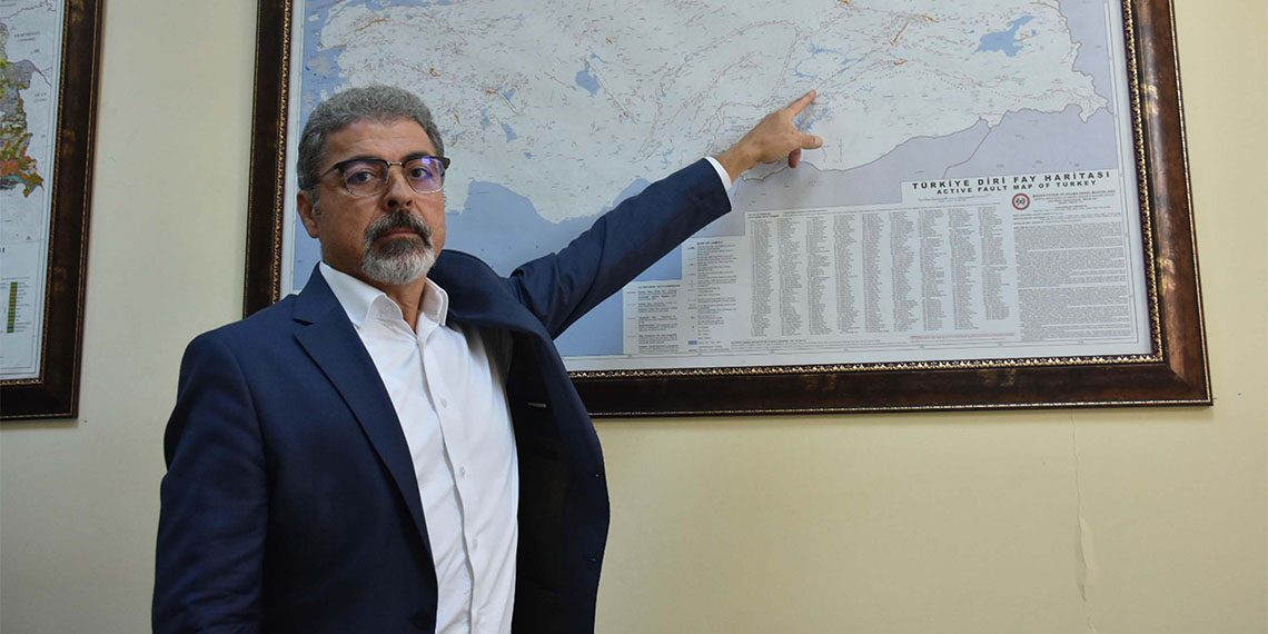 DEÜ Mühendislik Fakültesi Jeoloji Mühendisliği Bölümü Öğretim Üyesi Prof. Dr. Hasan Sözbilir, Doğu Karadeniz'de deprem tehlikesinin bilinenden daha yüksek olduğunu belirtti.
