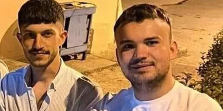 Su kanalına düşen otomobildeki 2 genç öldü