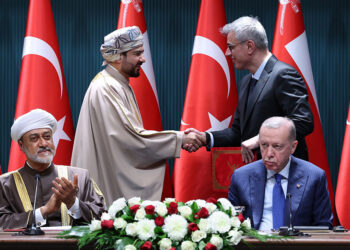 Türkiye ile Umman arasında 10 anlaşma imzalandı