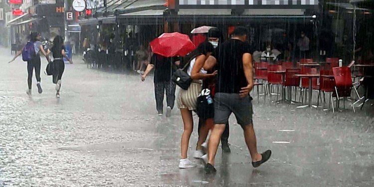 Ege'de 5 il için yağışlı hava uyarısı