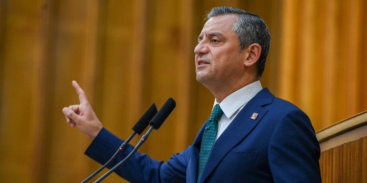 Erken seçimi istiyoruz