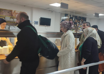 Erzincan'da kar nedeniyle yolda kalan 1000 kişi yurtlarda misafir edildi