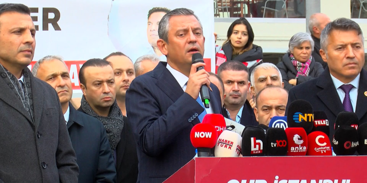 Esenyurt'ta demokrasi nöbetine devam etme kararı aldık