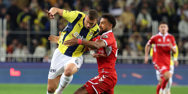 Biz Türk futbolu için adalet istiyoruz, kimsenin hakkı yenmesin