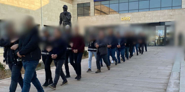 FETÖ'nün güncel ve finans yapılanmasına operasyon