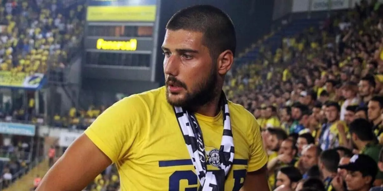 Fenerbahçe tribün liderlerinden Cem Gölbaşı gözaltına alındı