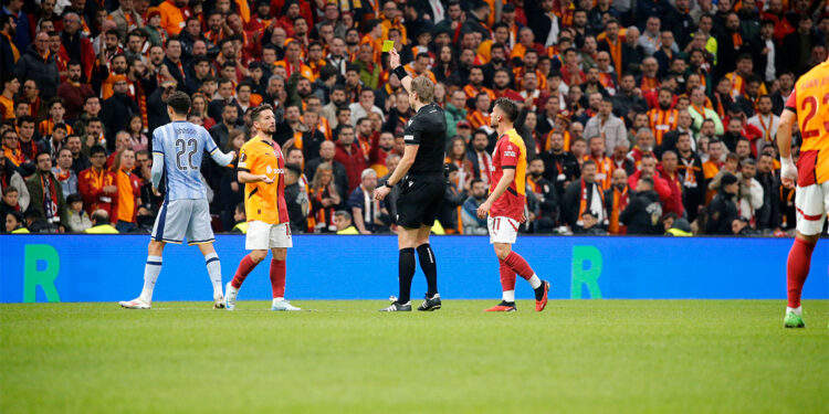 Galatasaray Tottenham'ı yenerek kupaya göz kırptı!